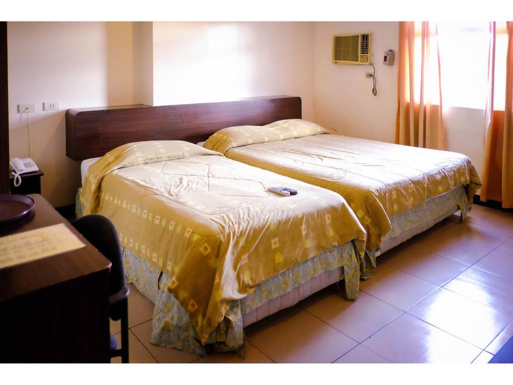 Crowne Garden Hotel Cebu Værelse billede