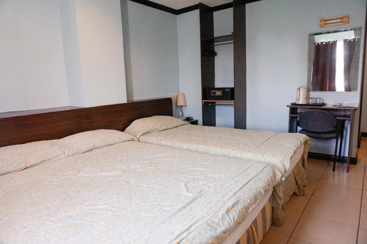 Crowne Garden Hotel Cebu Eksteriør billede