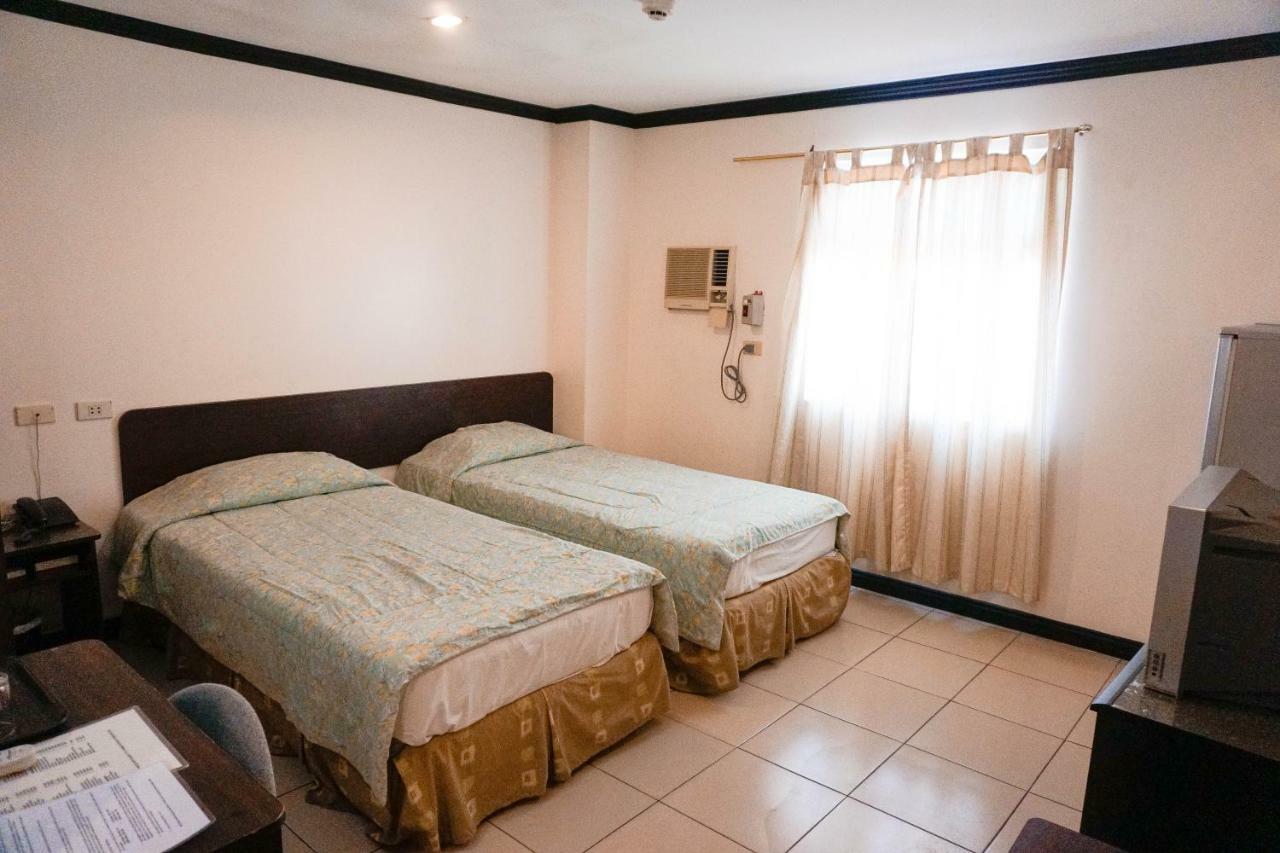 Crowne Garden Hotel Cebu Eksteriør billede